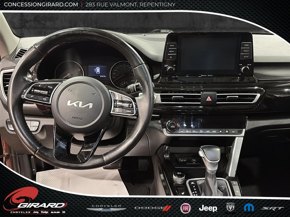 Kia Seltos EX 2023-12