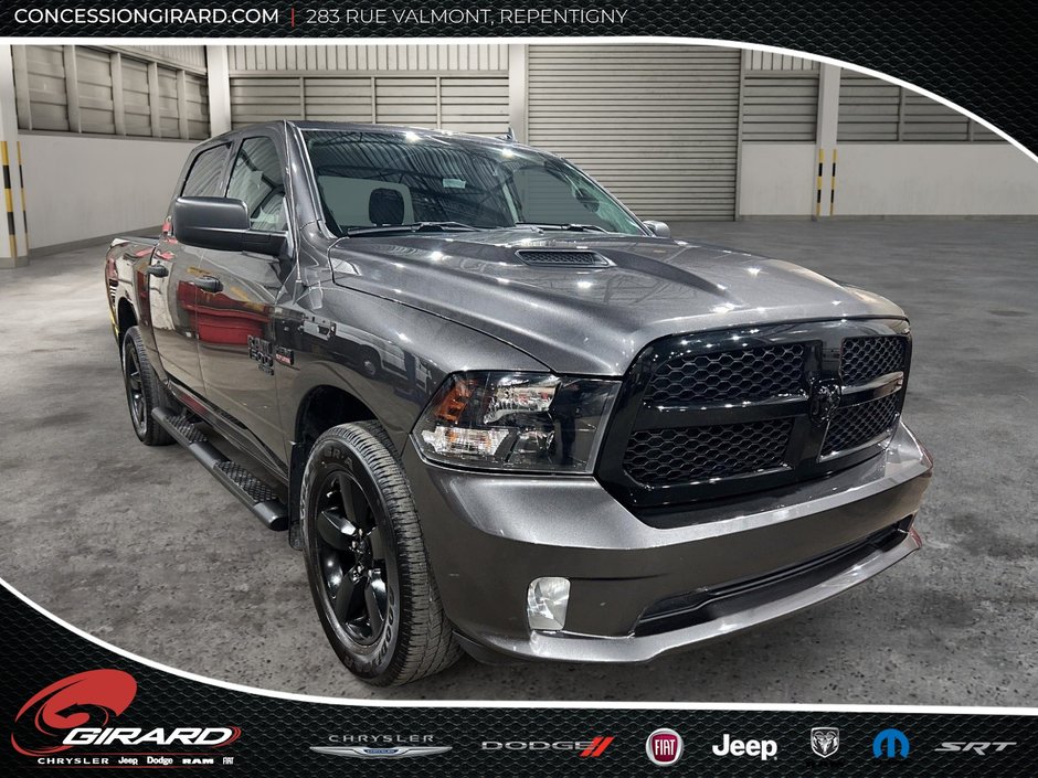 Ram 1500 Classic Express, Garantie Prolongée, 5.7L V8 Hemi, Night 2021-2