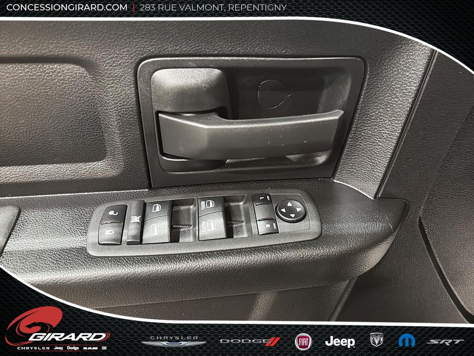 Ram 1500 Classic Express 2022-14