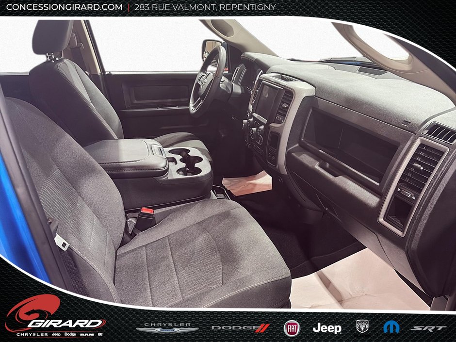 Ram 1500 Classic Express 2023-4