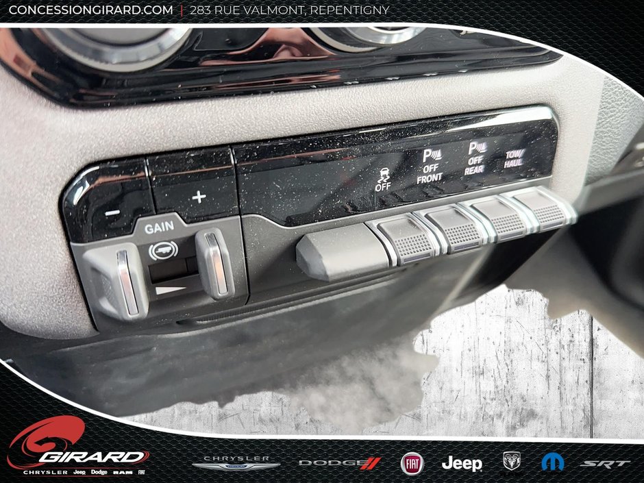 2025 Ram 1500 TRADESMAN-19