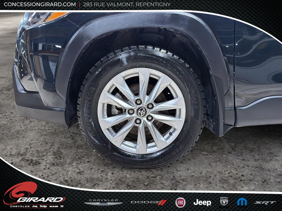 Toyota Corolla Cross LE 2023-9