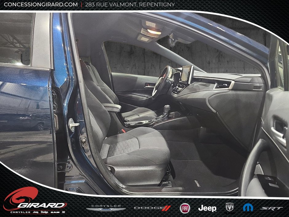 Toyota Corolla Hatchback S CVT 2022-4