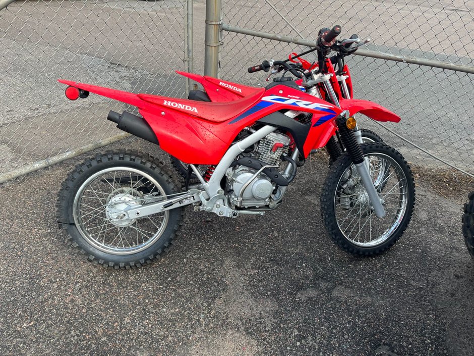 Honda CRF 125 FB  2023