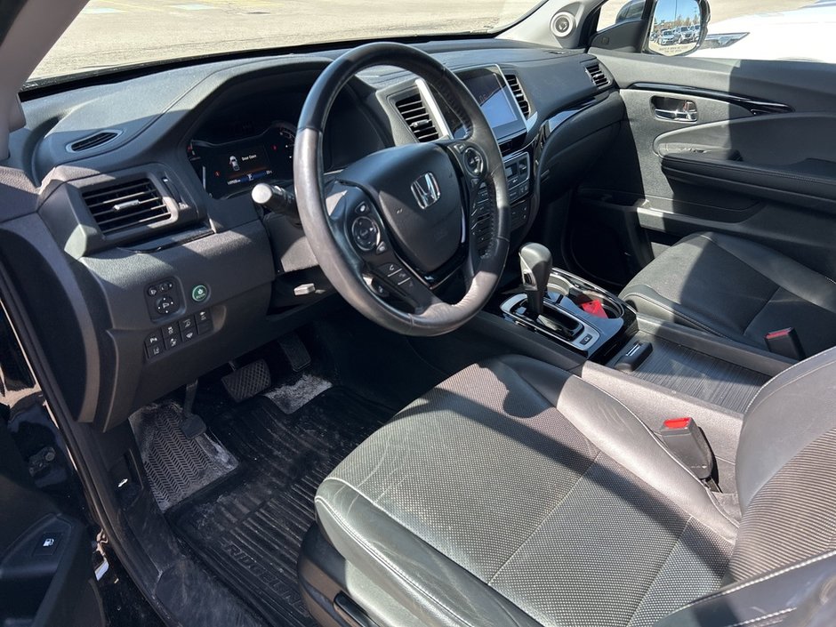 2018 Honda Ridgeline Touring-13