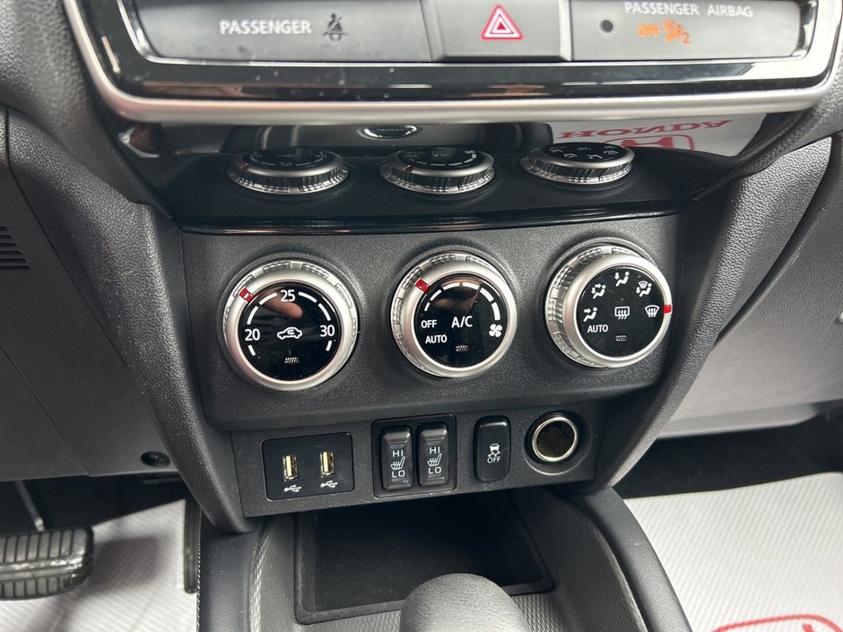 2022 Mitsubishi RVR ES-17