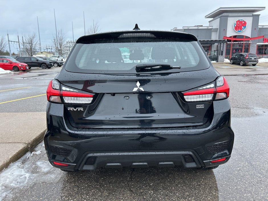 2022 Mitsubishi RVR ES-6