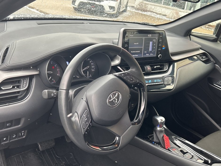 2021 Toyota C-HR XLE Premium-9