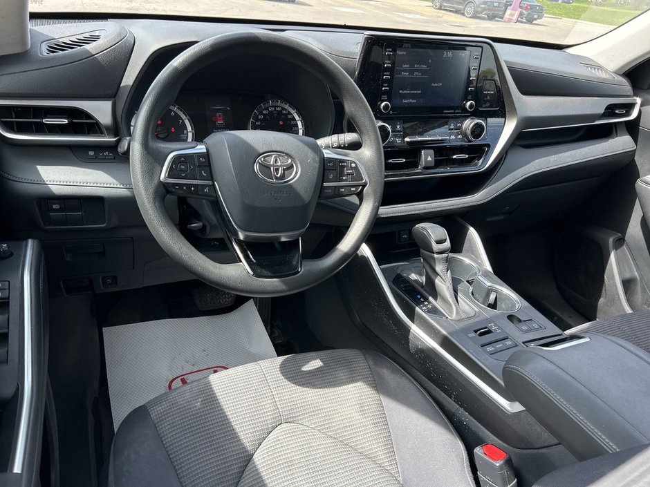 2020 Toyota Highlander LE-13