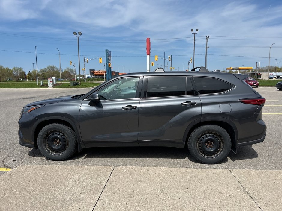 2020 Toyota Highlander LE-8