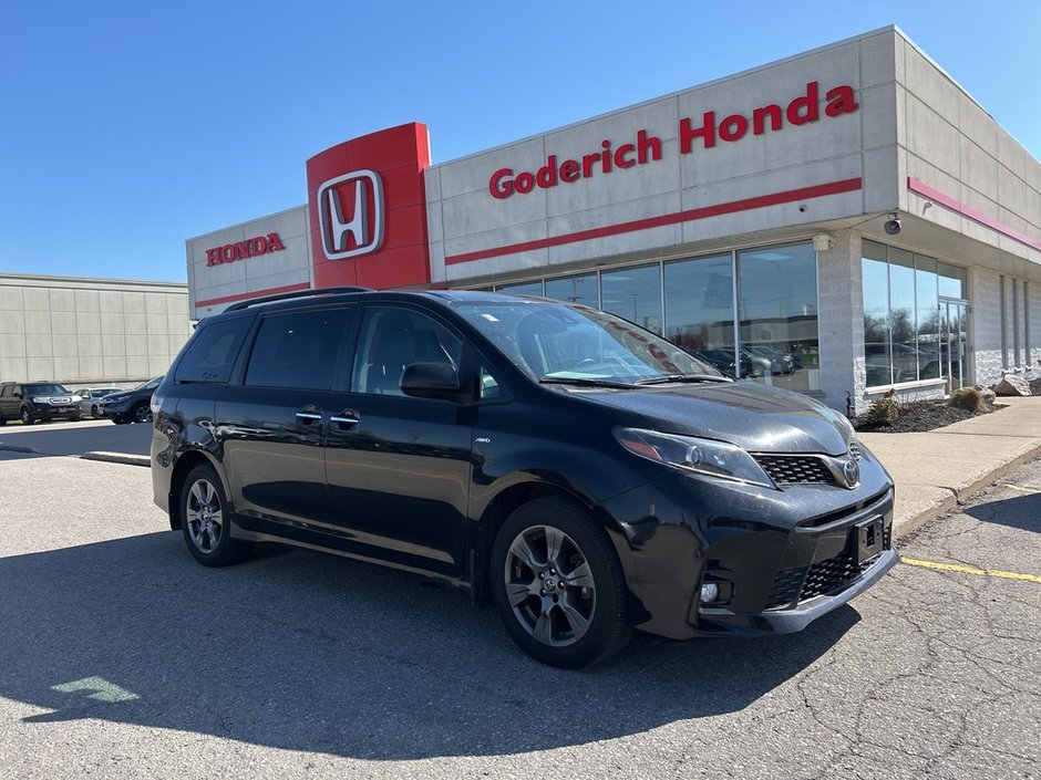 2020 Toyota Sienna SE-0