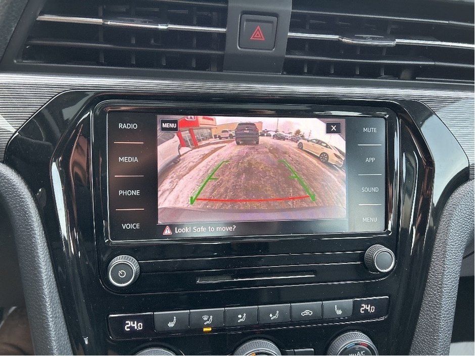 2020 Volkswagen Passat Highline-21