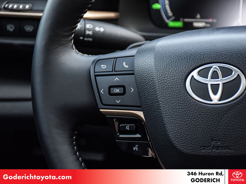 2025 Toyota Crown Signia Limited-14