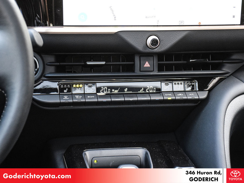 2025 Toyota Crown Signia Limited-18