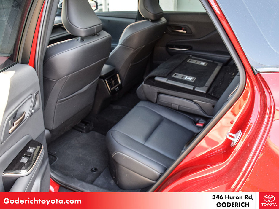 2025 Toyota Crown Signia Limited-10