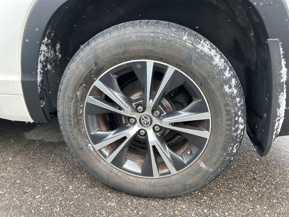 2018 Toyota Highlander LE-4