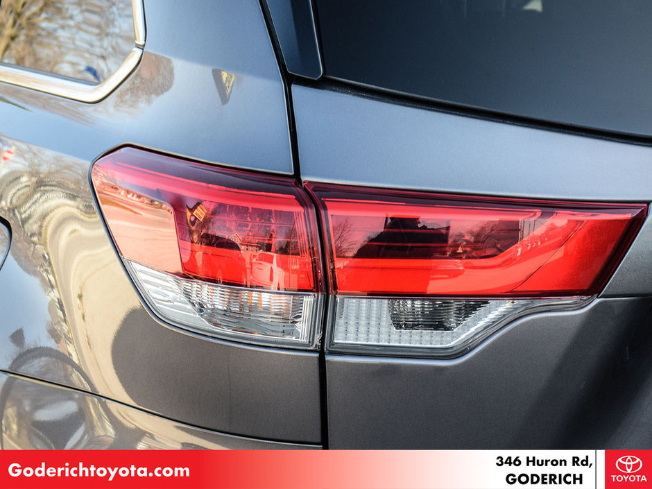 2019 Toyota Highlander XLE-8