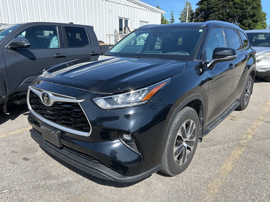 2021 Toyota Highlander XLE | #U11424 | Humberview Group in Ontario