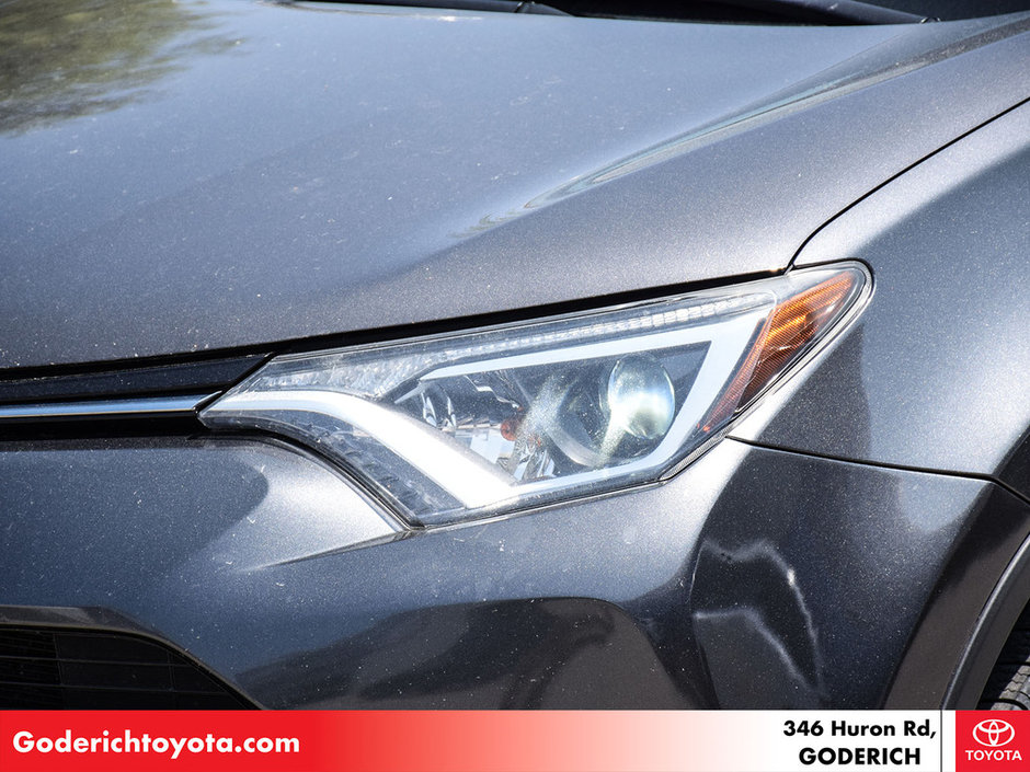 2018 Toyota RAV4 LE-1