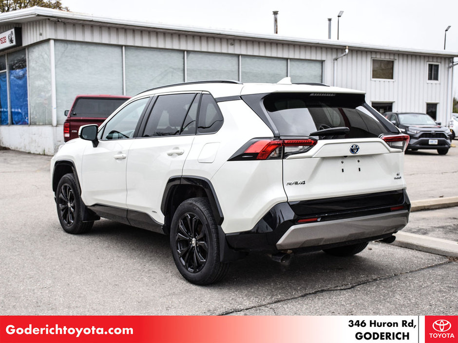 2022 Toyota RAV4 Hybrid SE-6