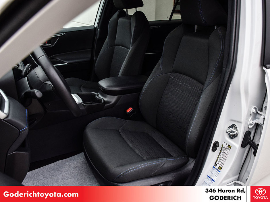 2022 Toyota RAV4 Hybrid SE-23