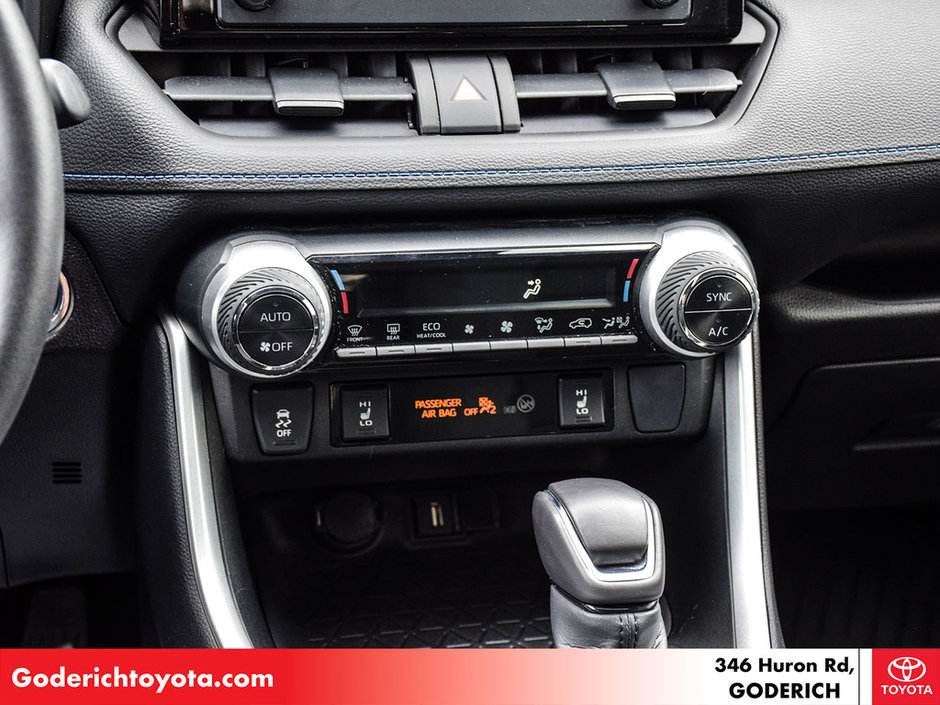 2022 Toyota RAV4 Hybrid SE-18