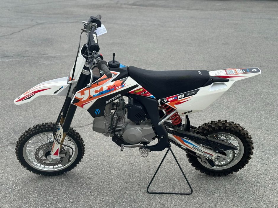 YCF FACTORY SP3 190  2022