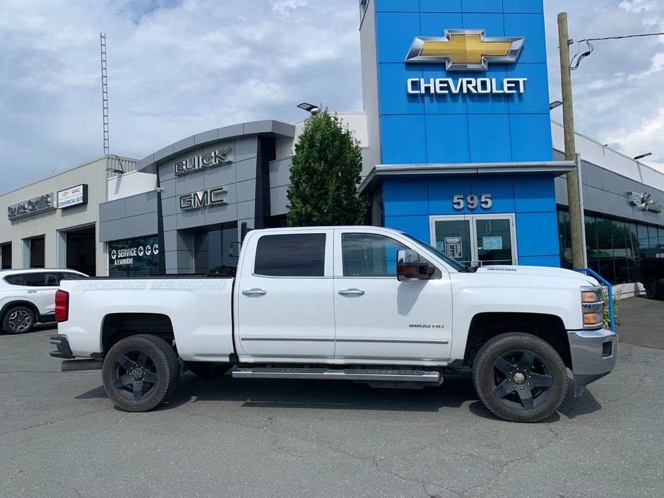 2019 Chevrolet Silverado 2500HD in Granby, Quebec - w940px