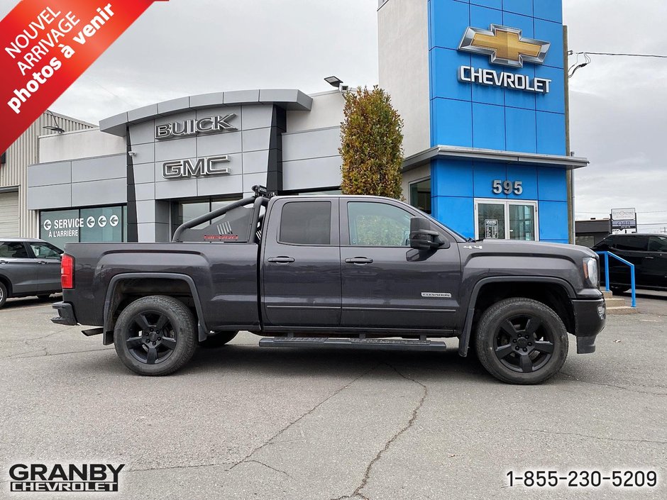 2016  Sierra 1500 CAB DOUBLE BOITE 6.6 MOTEUR 5.3L in Granby, Quebec