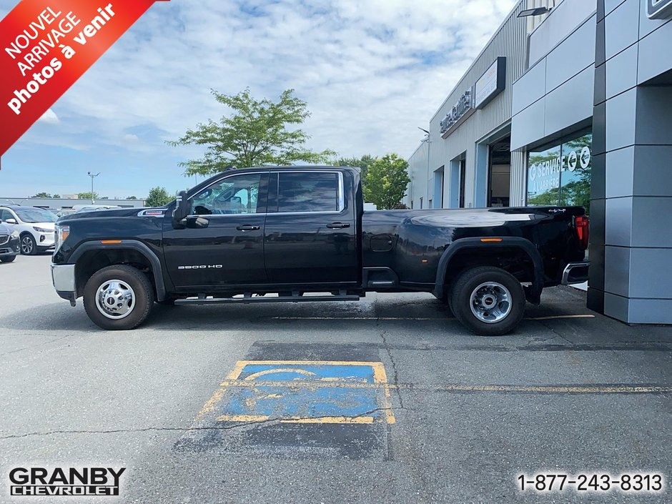 2023 GMC Sierra 3500HD SLE crewcab boite 8 pied diesel in Granby, Quebec