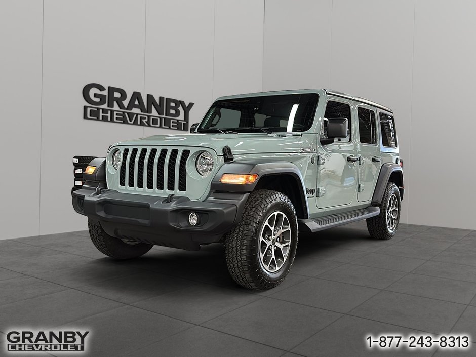 Jeep Wrangler  2024 à Granby, Québec - w940px