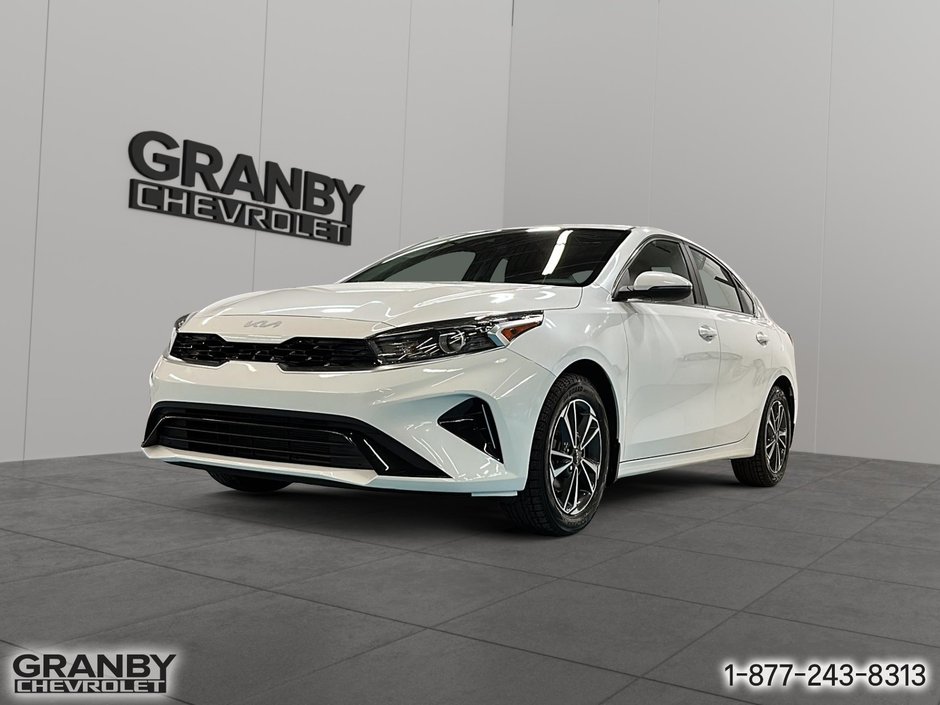 Kia Forte EX 2023 à Granby, Québec - w940px