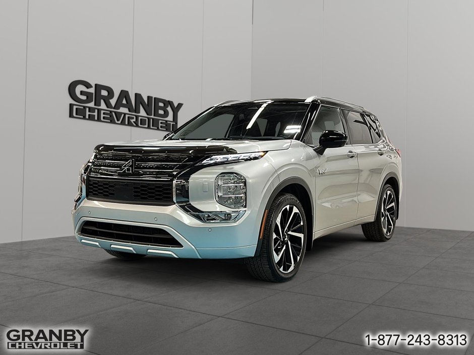 Mitsubishi Outlander  2024 à Granby, Québec - w940px
