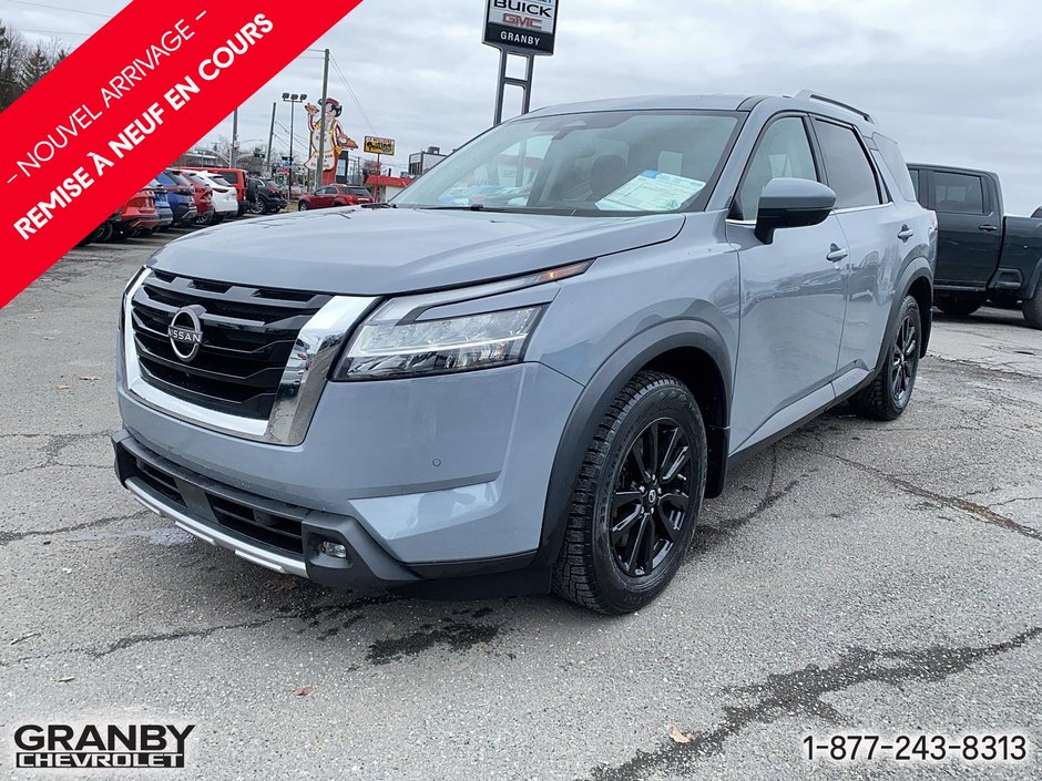 2022 Nissan Pathfinder in Granby, Quebec - w940px