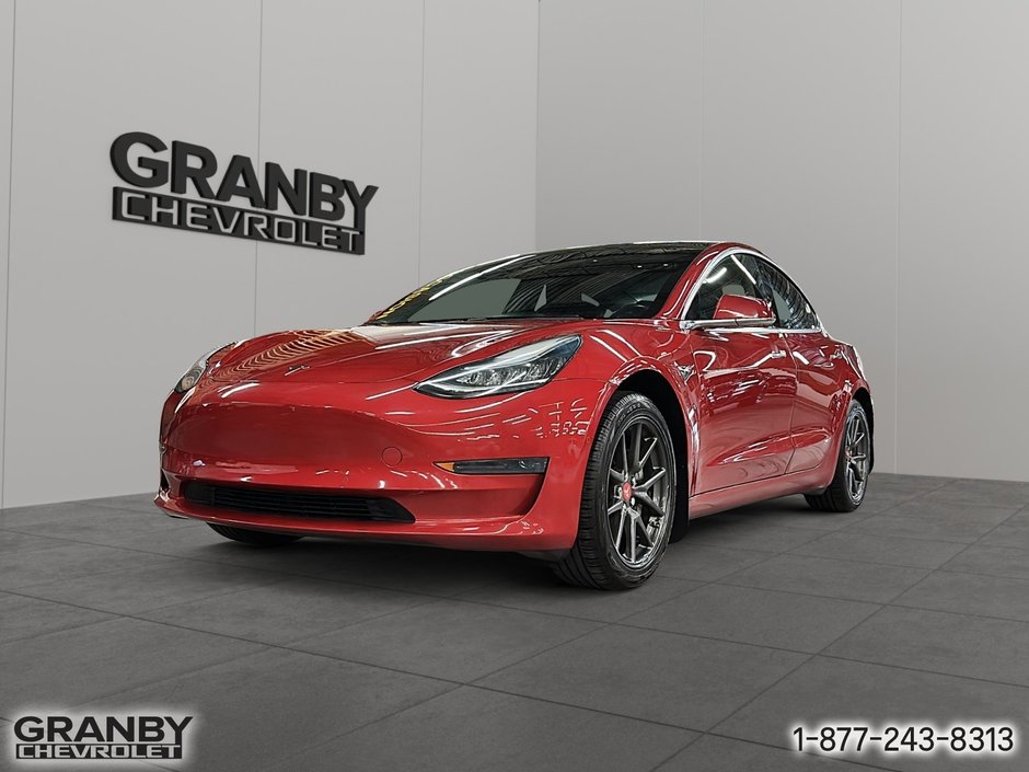 2019 Tesla MODEL 3 in Granby, Quebec - w940px