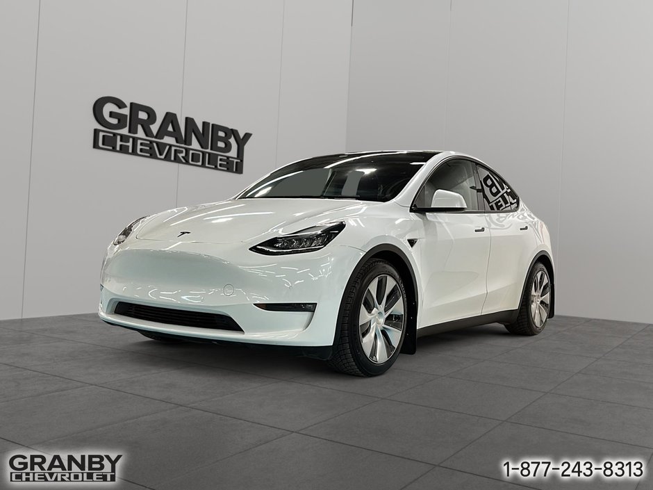 2022 Tesla Model Y in Granby, Quebec - w940px