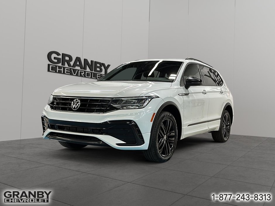 Volkswagen Tiguan Comfortline R-Line Black Edition 2022 à Granby, Québec