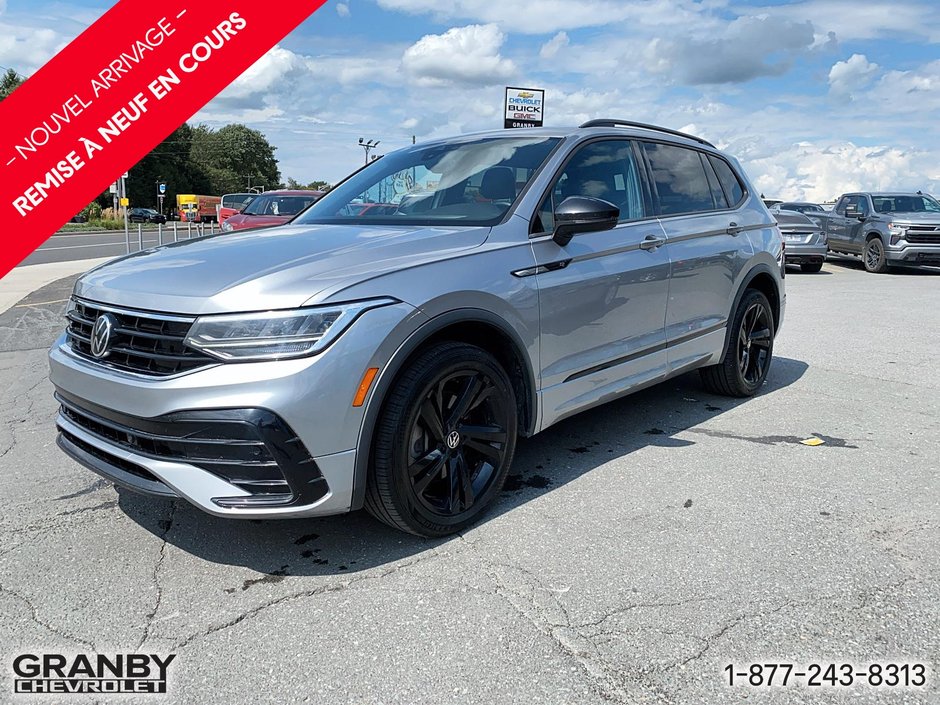 Volkswagen Tiguan Comfortline R-Line Black Edition 2023 à Granby, Québec