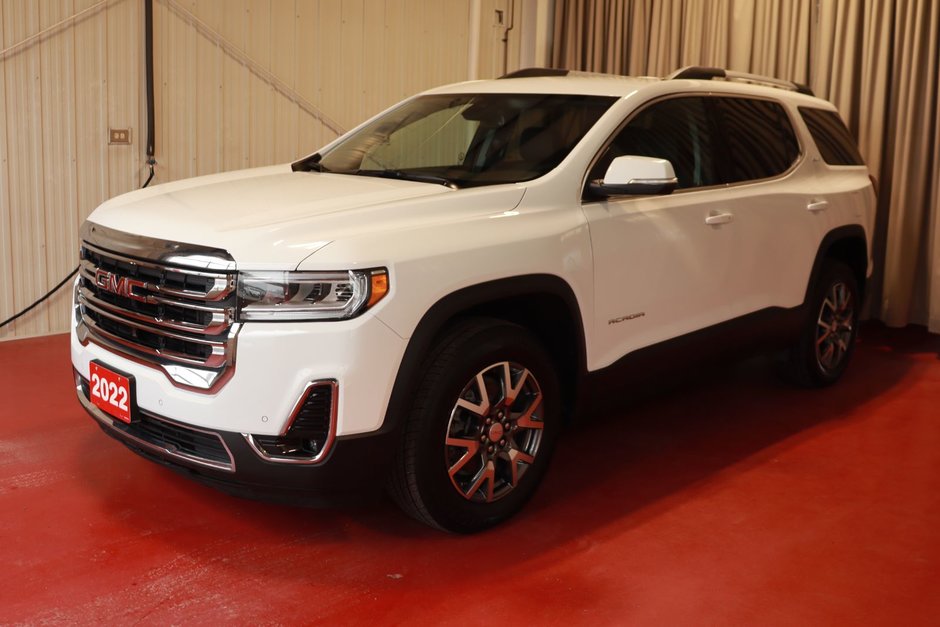 2022 GMC Acadia SLT in Sault Ste. Marie, Ontario - w940px