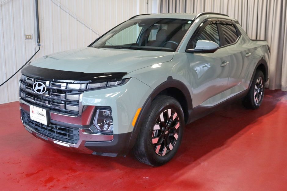 2025 Hyundai Santa Cruz Preferred in Sault Ste. Marie, Ontario - w940px