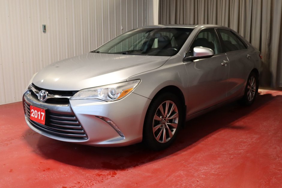 2017 Toyota Camry XLE in Sault Ste. Marie, Ontario - w940px