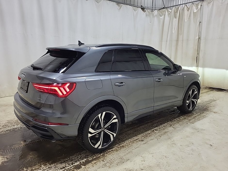2021 Audi Q3 Technik S-Line 20 Pouces Bas Kilométrage in Terrebonne, Quebec - w940px