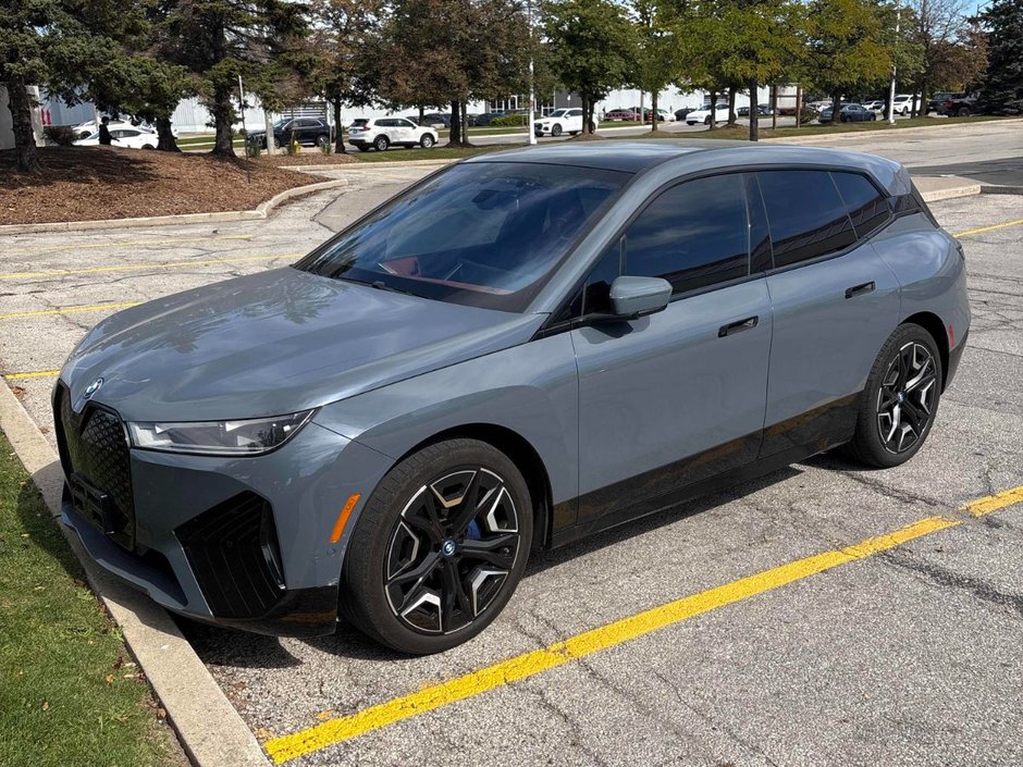 2022 BMW iX xDrive50 Bas Kilométrage AWD in Terrebonne, Quebec - w940px