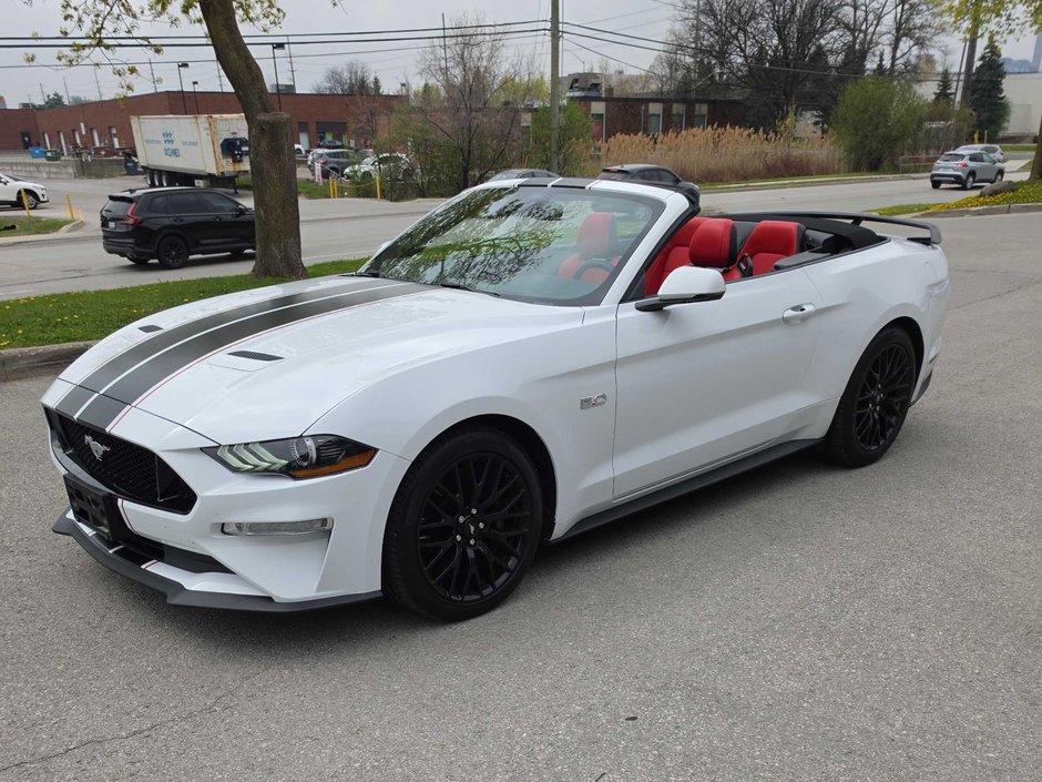 2023 Ford Mustang GT Premium Bas Kilométrage Convertible in Terrebonne, Quebec - w940px