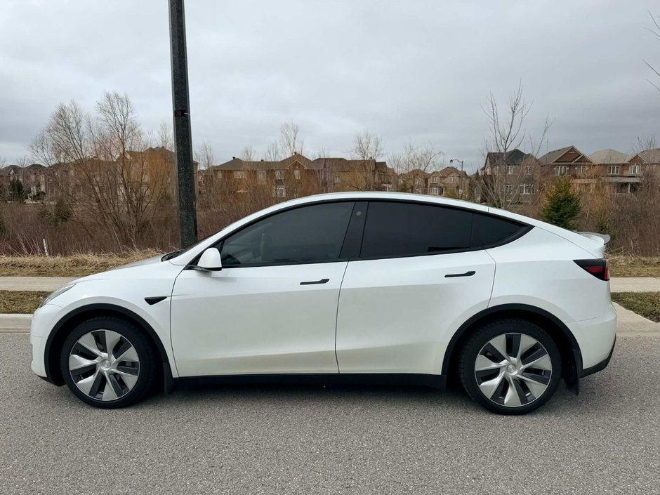Tesla Model Y Long Range AWD 2021 à Terrebonne, Québec - w940px