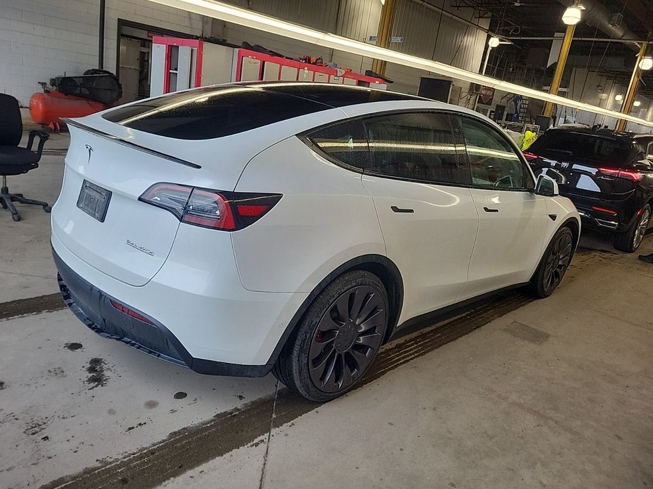 2022 Tesla Model Y Performance AWD Cuir Toit in Terrebonne, Quebec - w940px