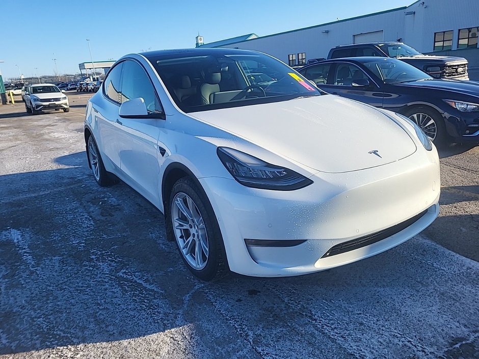 2022 Tesla Model Y Long Range AWD Cuir in Terrebonne, Quebec - w940px