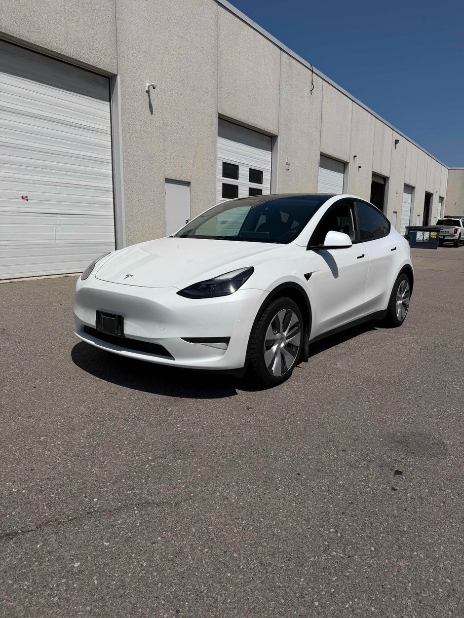 2023 Tesla Model Y Standard Range in Terrebonne, Quebec - w940px