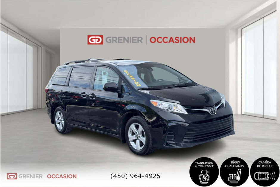 2020 Toyota Sienna LE in Terrebonne, Quebec - w940px