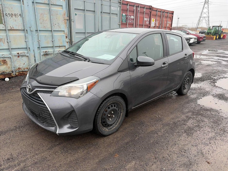 Toyota Yaris LE Camera de Recul 2017 à Terrebonne, Québec - w940px